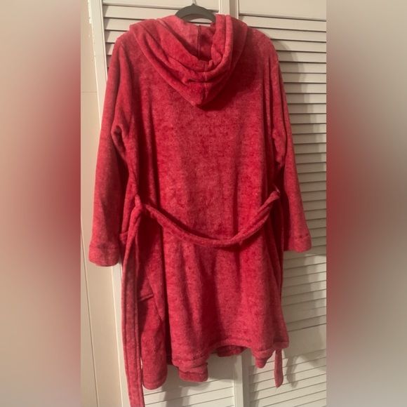 Ulta Pink Fleece Robe - Picture 2 of 4